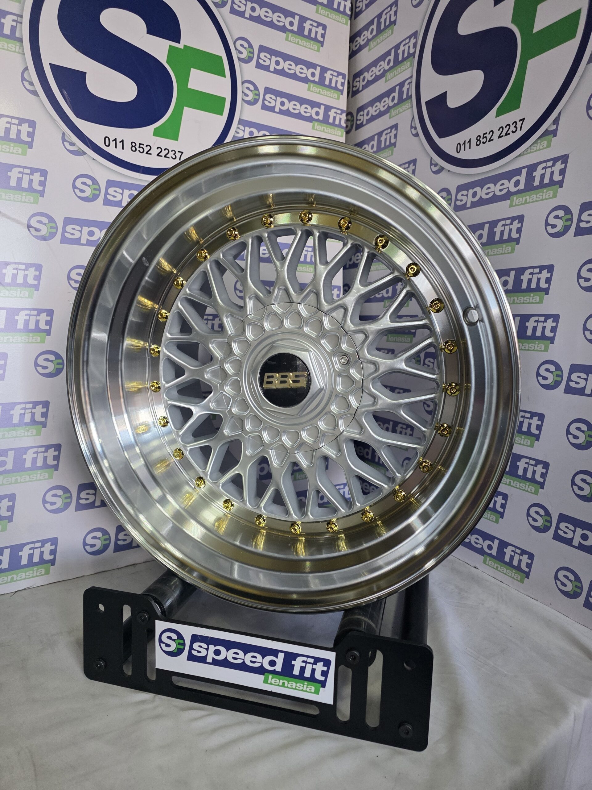 17" BBS MESH 8,5/10J 4X100/114