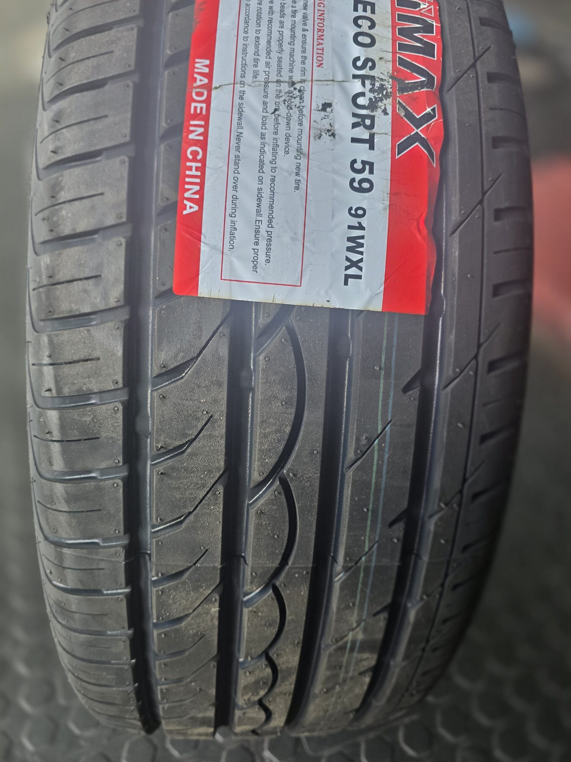 215/45R17 APTANY
