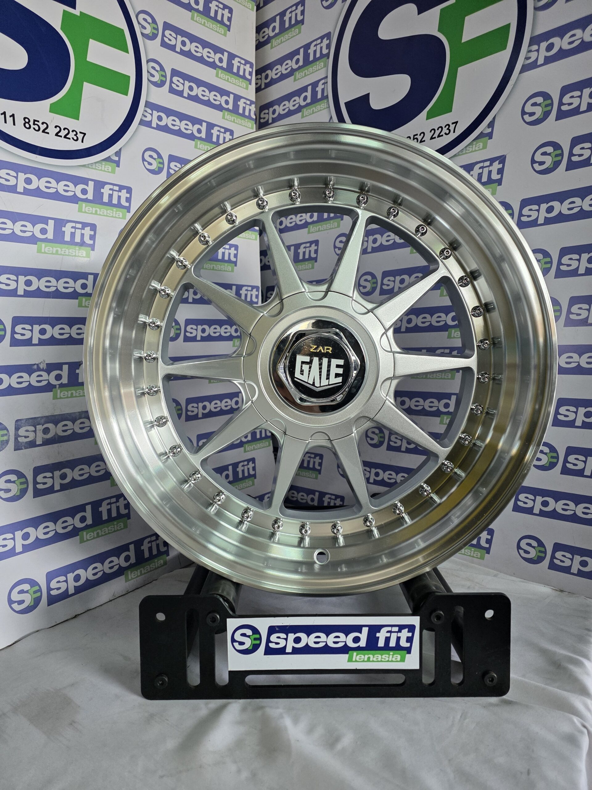 17" GALE WHEELS - 4X100/5X100 8,5J ET25
