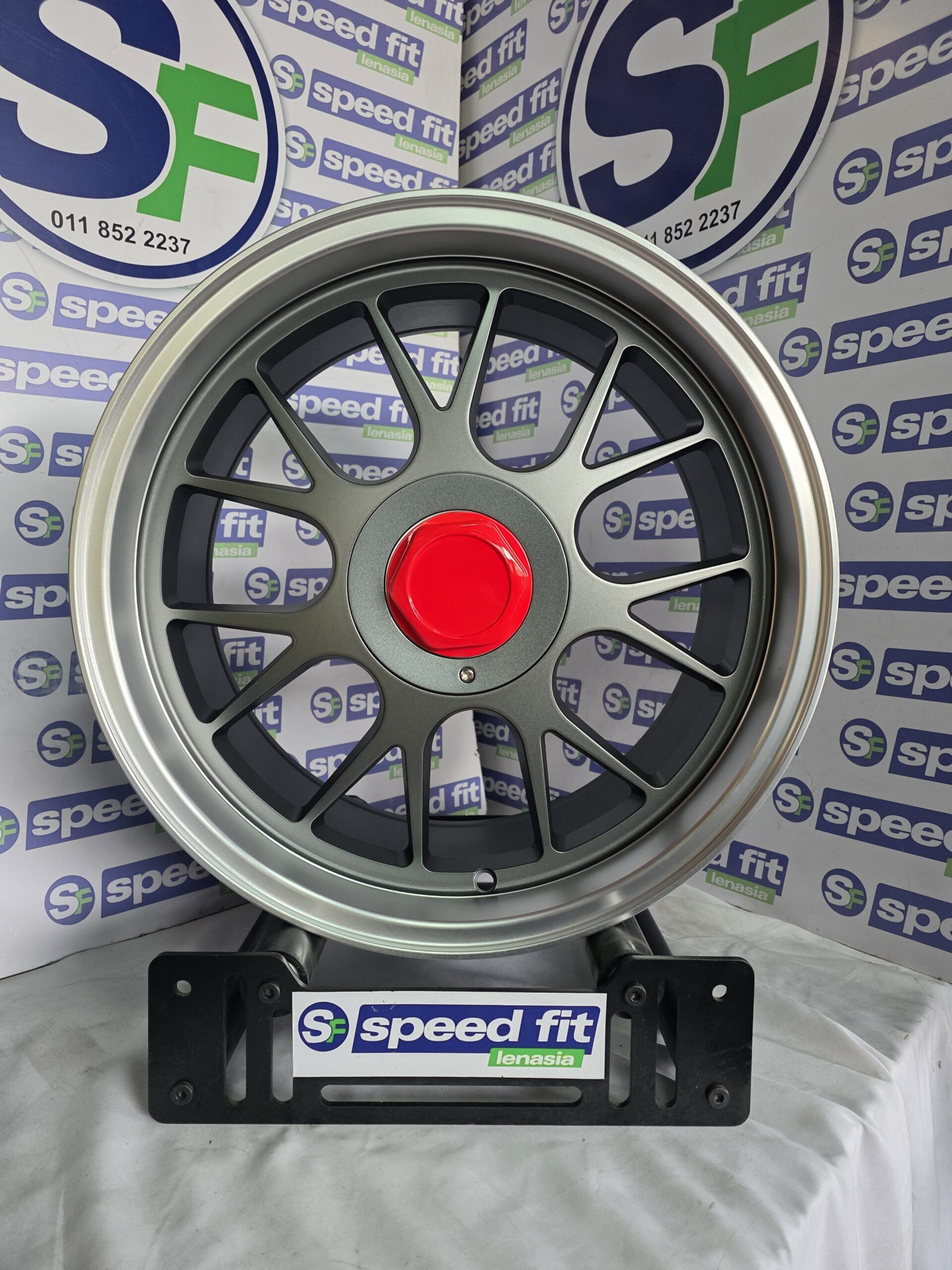 17" RF A217 Pcd 4x100/5x100 8,5J ET30