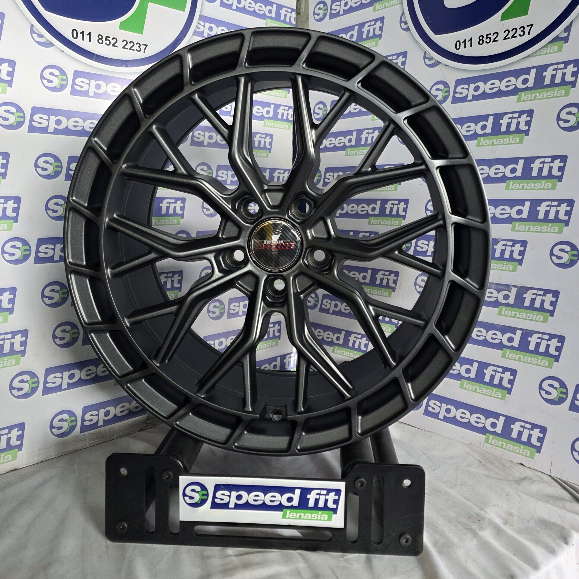 18" ALINE IDOL - Flow Formed Wheel Pcd 5X112 8J ET42 Graphite Finish