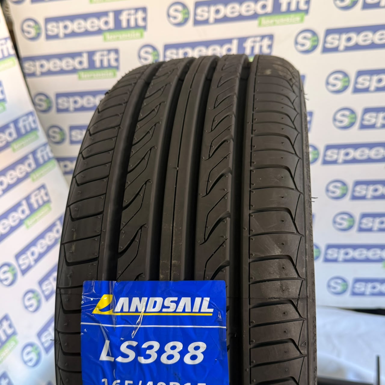 215/35R19 LANDSAIL STRETCH - Image 3