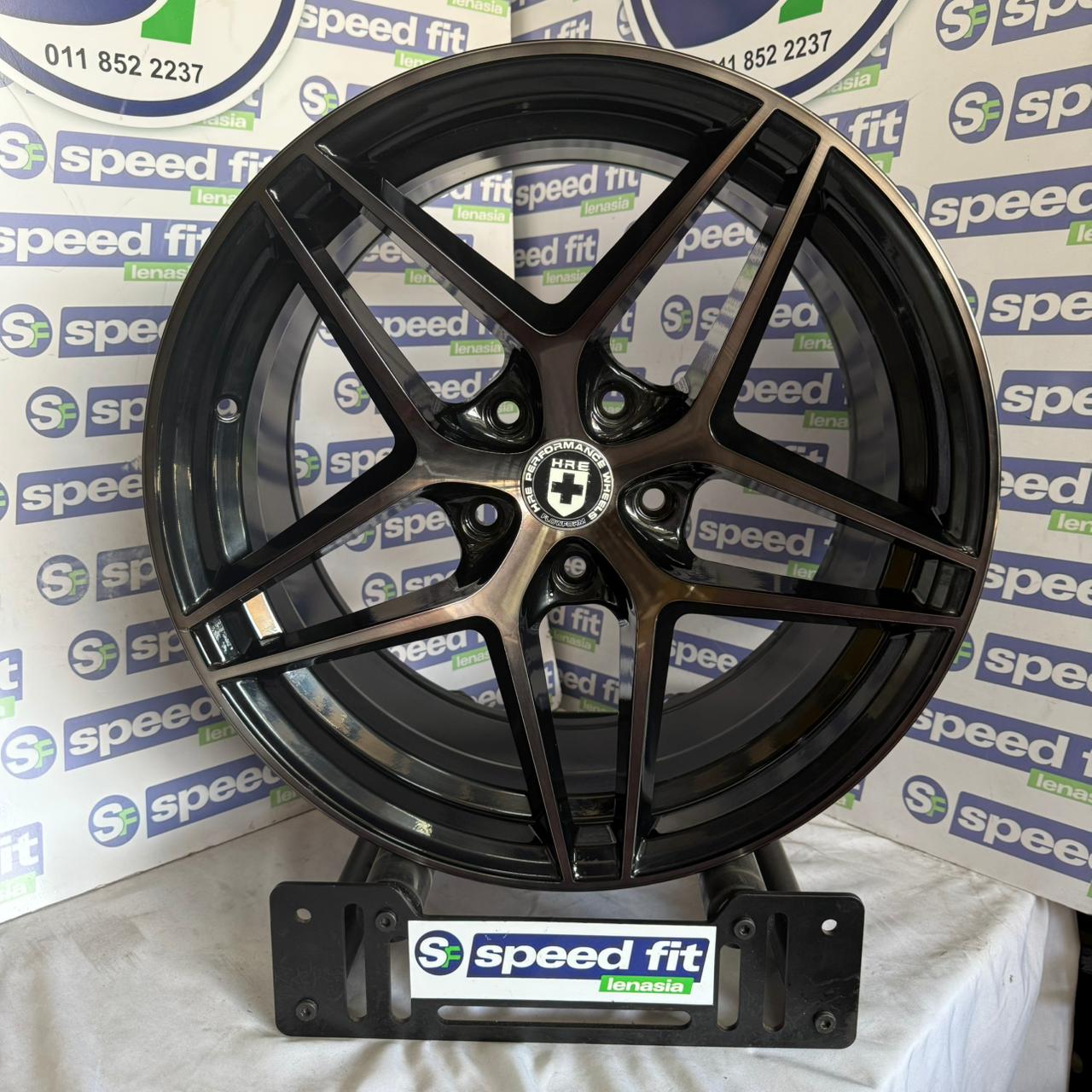 18" HRE FF11 (SF166) - 5X120 8/9J